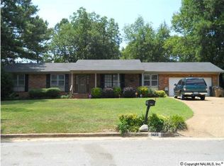 909 Britwood Dr SW, Decatur, AL 35601