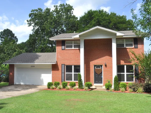 2309 W Lakeview, Benton, AR 72015