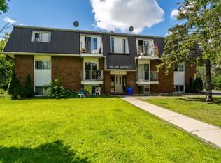2459 Cleroux Cres #2, Ottawa, ON K1W 1A1
