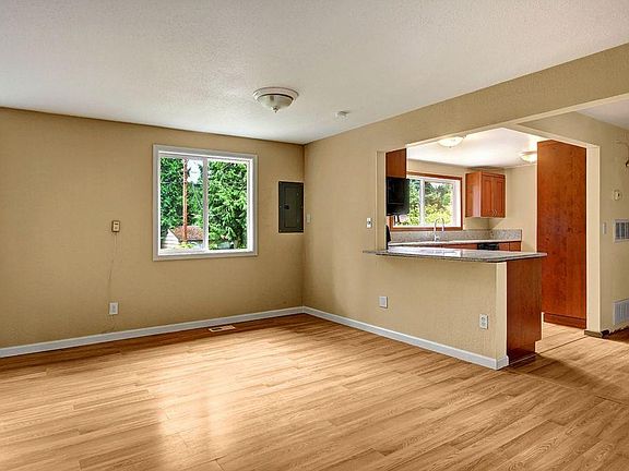 4th image of 3969 154th Ave SE