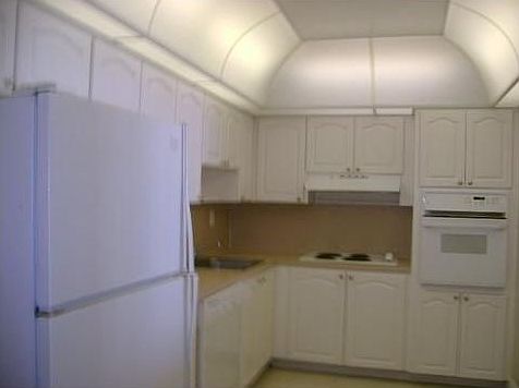 5th image of 19390 Collins Ave APT 1527