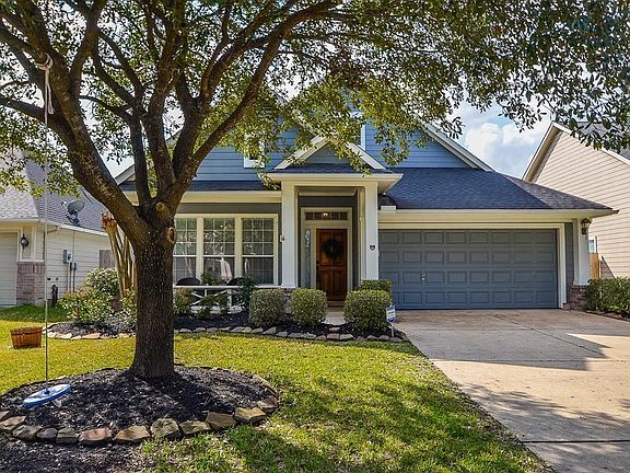 3rd image of 13019 Oakwood Manor Dr