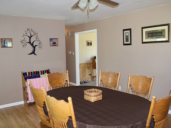 4th image of 107 Lakeview Dr