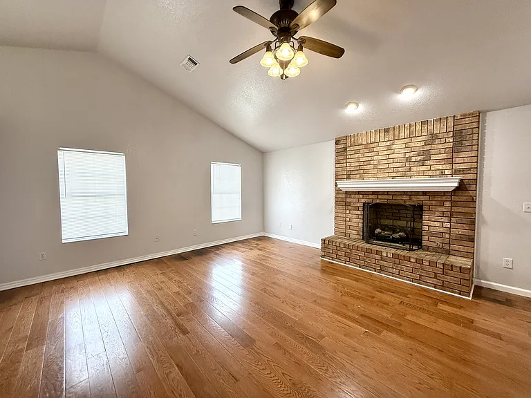 427 N Rockford Pl — Photo 7