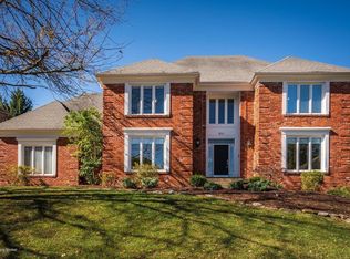 910 Bridgecreek Rd, Louisville, KY 40245