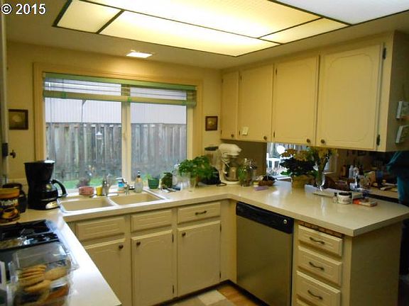5th image of 8205 NE 91st St