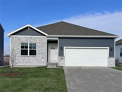 733 E Goldfinch Dr Photo 1