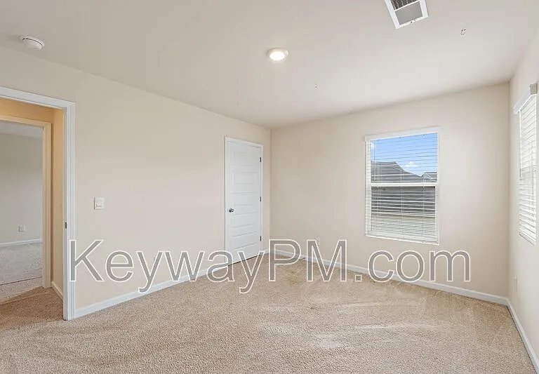 3262 Carmine Ave — Photo 21