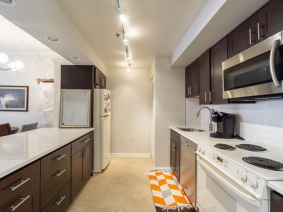 4th image of 1211 S Eads St APT 1709