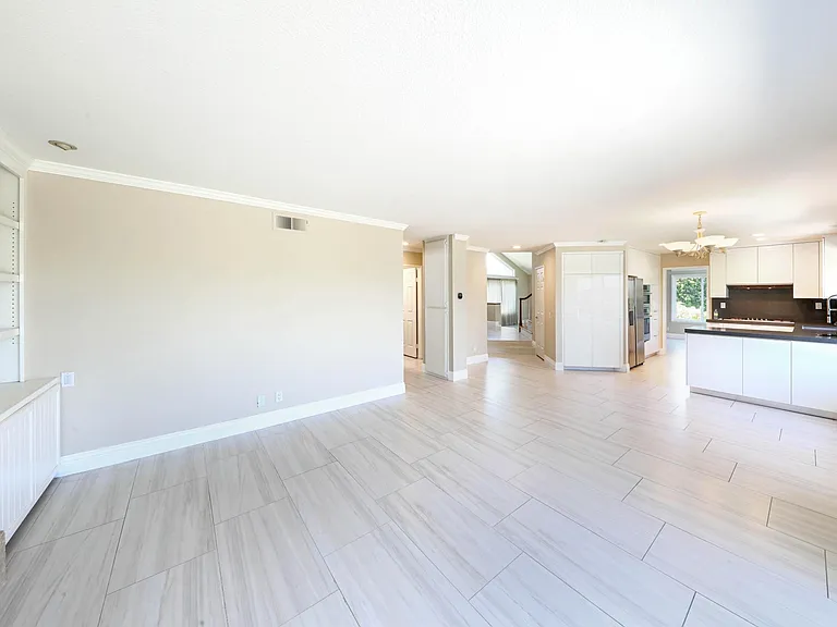 25721 Weston Dr — Photo 9