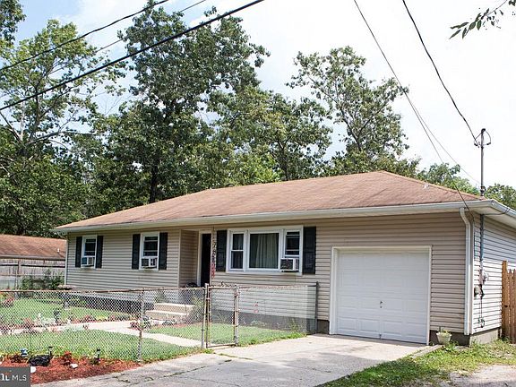 5th image of 78 Peony St