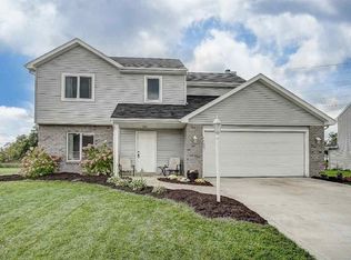 2607 Stonecrop Rd, Huntertown, IN 46748