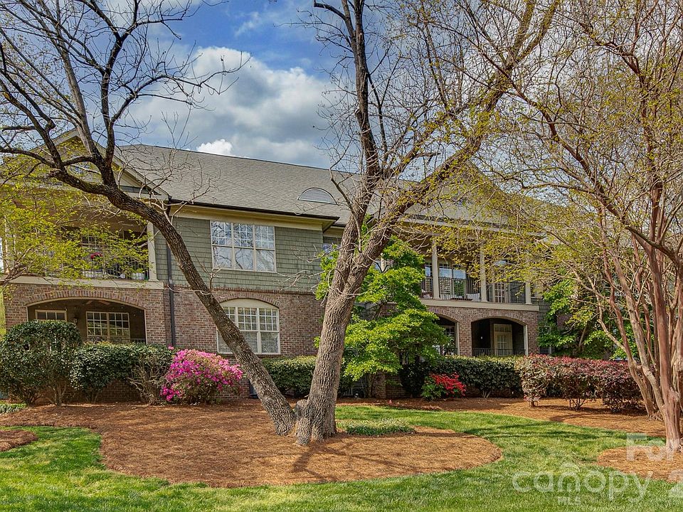 1st image of 1127 Park West Dr