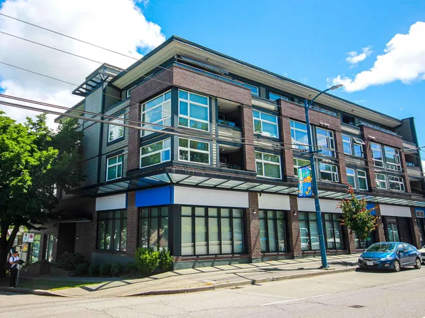 5488 Cecil St #205, Vancouver, BC V5R 4E5