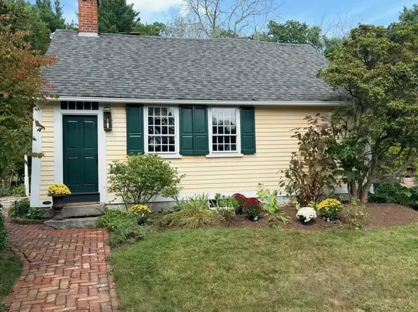 1409 Hope Rd, Hope, RI 02831