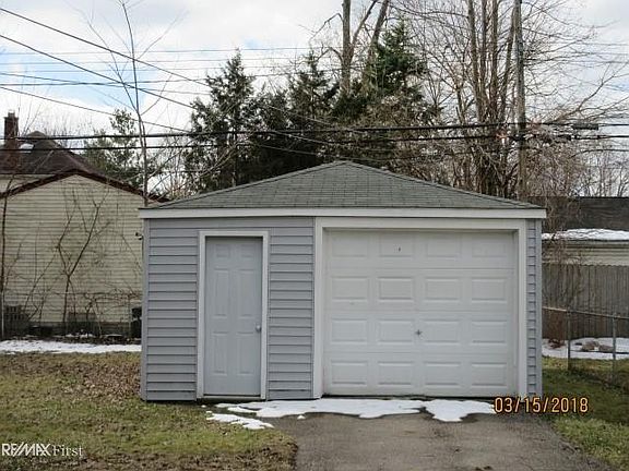 2nd image of 21702 Grand Lake St