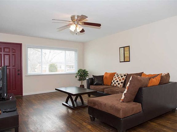 5th image of 2460 Churchill Downs Dr