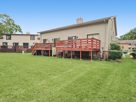 2nd image of 18584 Meadow Ln