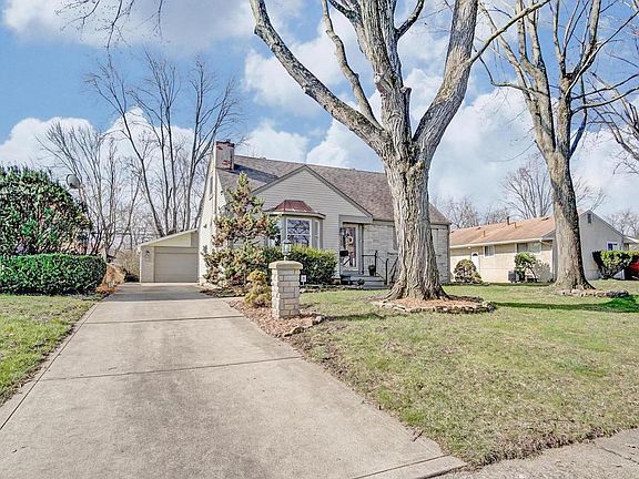 3rd image of 1389 Shanley Dr