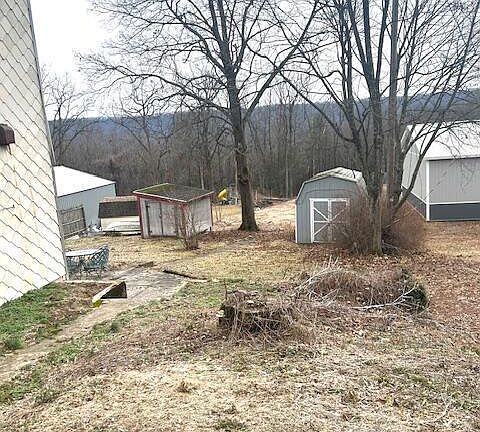 4th image of 4556 Upper Rd