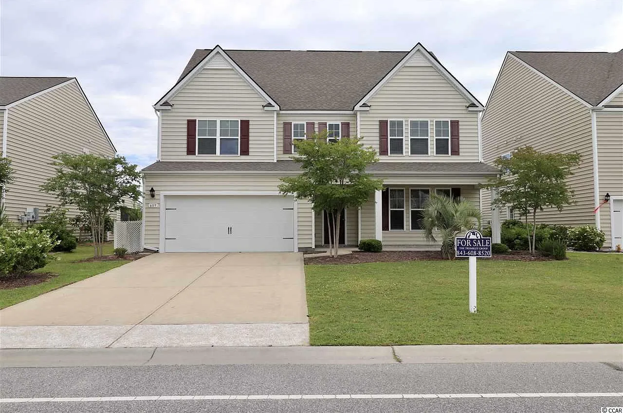 5 bed, 4701 sqft, $3,375 — Photo 1