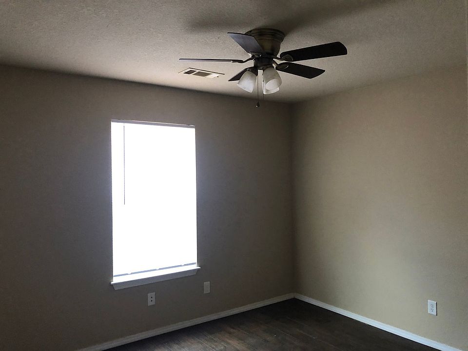 ClearwaterDandridge St. Duplexes 115189 N Dandridge St Paris AR