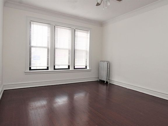 3rd image of 3623 N Broad St #2N