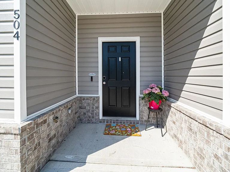 504 Governor Treutlen Cir — Photo 4