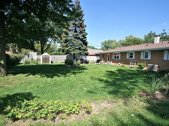 3rd image of 509 Terry Dr