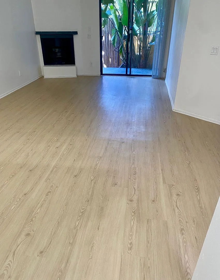 4770 KESTER AVE. — Photo 2