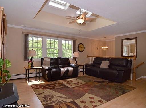2nd image of 14 Valerie Dr