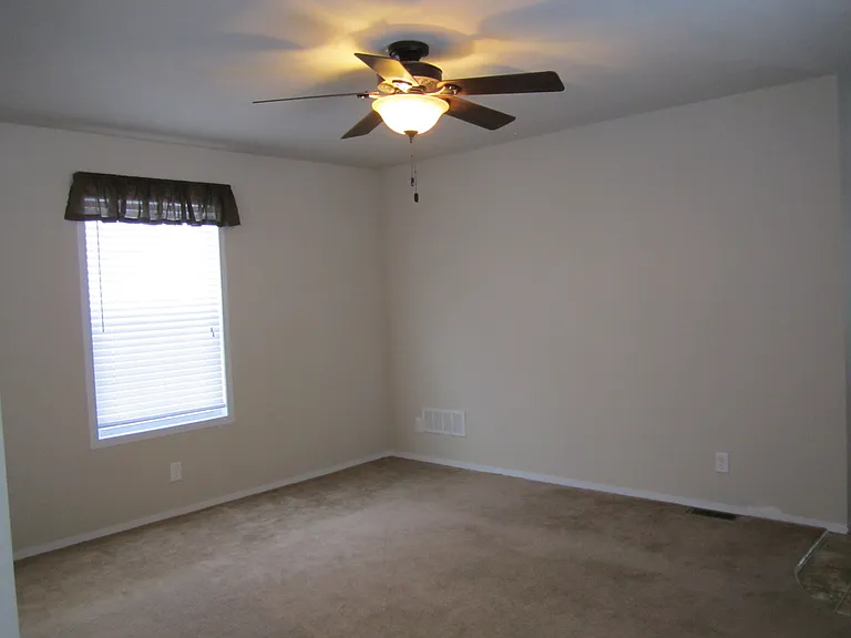 Hunters Glen — Photo 17