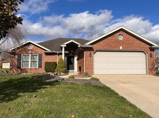 306 W Pinewood Ct, Huntingburg, IN 47542