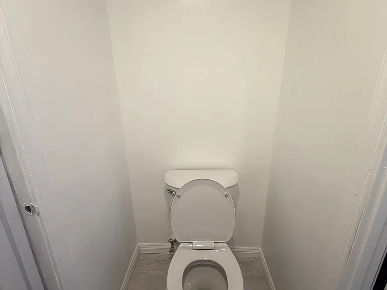 8426 Brunswick Pl — Photo 30