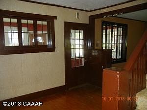 5th image of 909 Hawthorne St