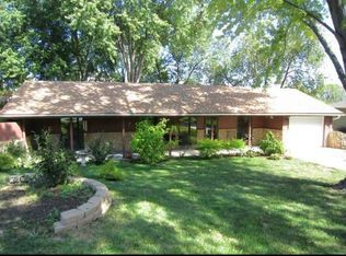 699 Englewood St, Lansing, KS 66043