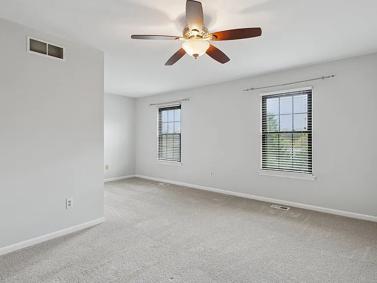 237 McIntosh Rd #82 — Photo 9