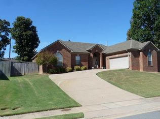 6011 Silver Oak Dr, Sherwood, AR 72120