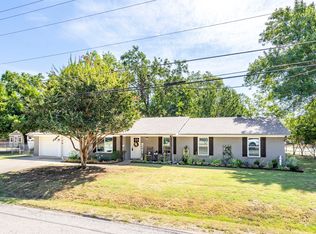 101 N Prairie St, Pilot Point, TX 76258