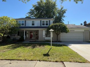 26025 Lila Ln, Dearborn Heights, MI 48127