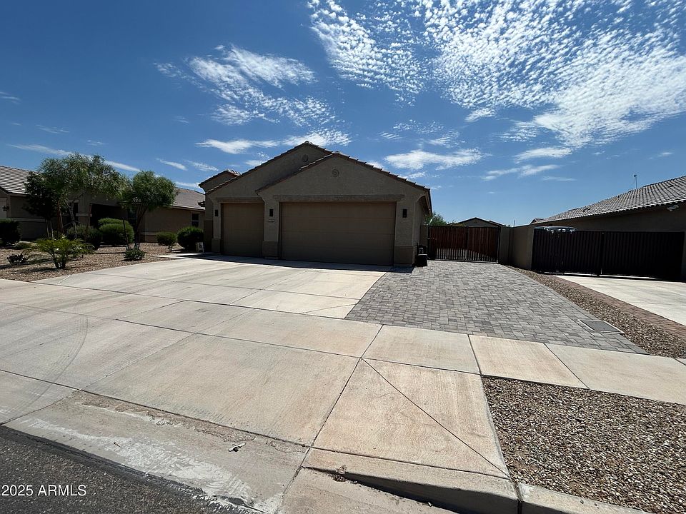 1st image of 22325 N 185TH Avenue