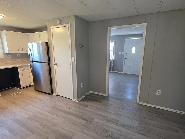 2082 Richmond Hwy — Photo 14