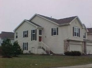 2347 Georgetown Ct, Aurora, IL 60503