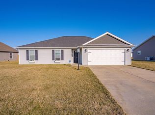 359 Wabash Cir, Chandler, IN 47610