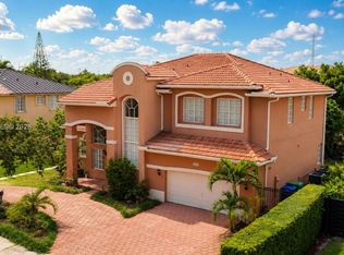 7856 NW 167th Ter, Miami Lakes, FL 33016