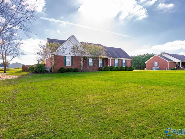 25834 Pepper Rd, Athens, AL 35613