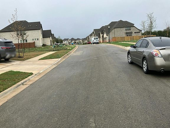 4th image of 109 Rocky River Rd