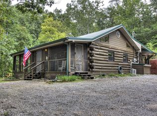 215 Lake Heights Rd, Tellico Plains, TN 37385