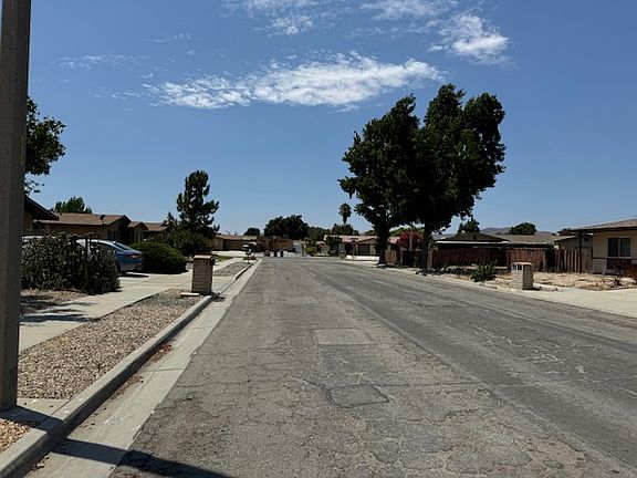 2nd image of 1995 Flores St