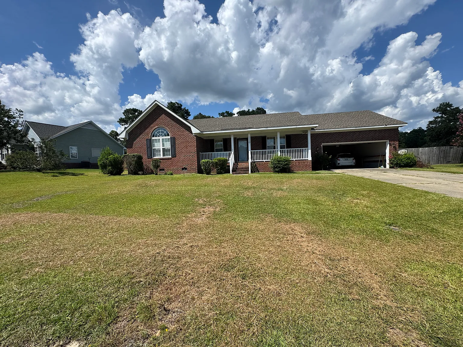 4 bed, 1580 sqft, $1,900 — Photo 2